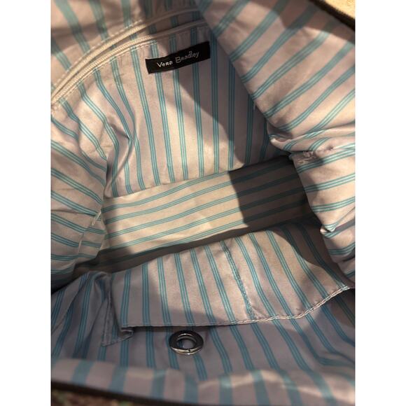 Vera Bradley in The Go Satchel Paisley - Picture 4 of 5